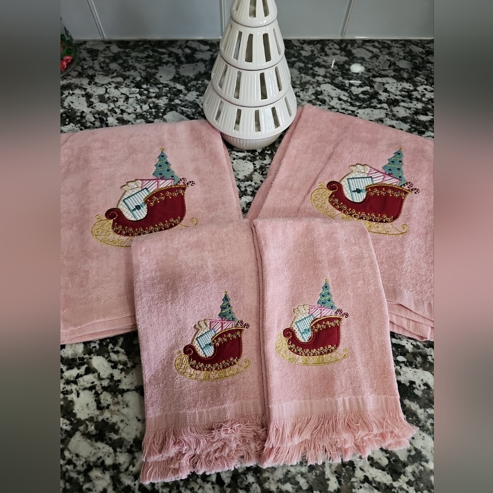 Vintage 80s Pink Coquette Towel Set  Sleigh Embroidery 4 piece